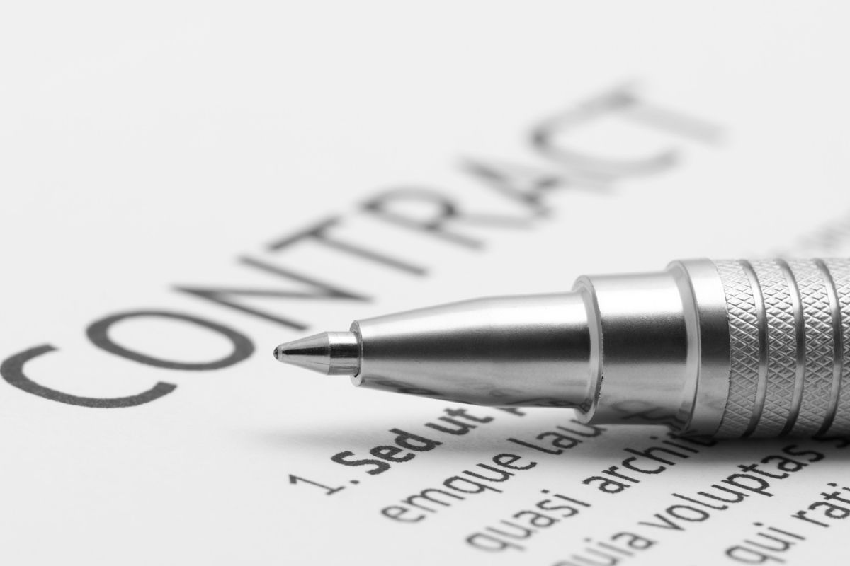 Contract Administrator - Different Careers in Law Without Being a Lawyer